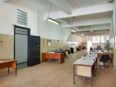 Prédio Comercial à venda, 900m² no Liberdade, São Paulo
