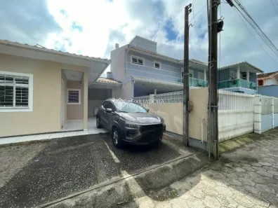 Casa com 3 Quartos para alugar, 86m² no Armação do Pântano do Sul, Florianópolis