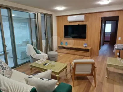 Apartamento com 3 Quartos para alugar, 150m² no Moema, São Paulo
