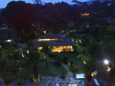 Casa de Condomínio com 5 Quartos à venda, 1000m² no Praia Vermelha (Mambucaba), Angra dos Reis