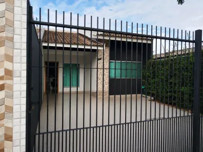 Casa com 3 Quartos à venda, 100m² no Parque Hortência, Maringá