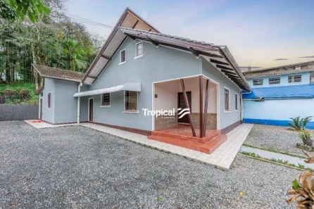 Casa com 3 Quartos para alugar, 207m² no Passo Manso, Blumenau