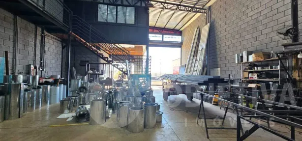 Galpão/Depósito/Armazém para alugar, 300m² no Jardim Ipanema, Uberlândia