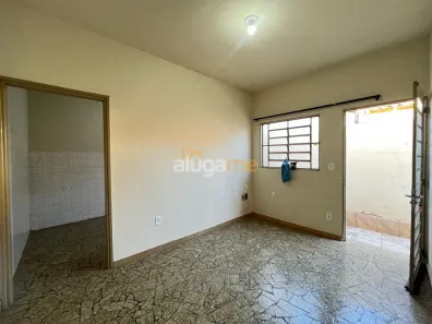 Casa com 1 Quarto para alugar, 45m² no Vila Bancário, São José do Rio Preto