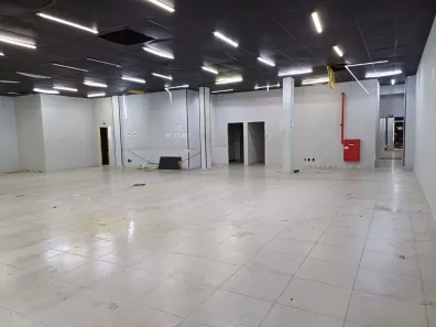 Imóvel Comercial para alugar, 992m² no Vila Mathias, Santos