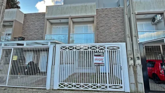 Sobrado com 2 Quartos para alugar, 60m² no Charqueadas, Caxias do Sul
