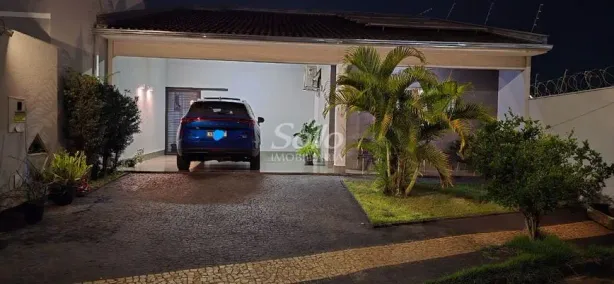 Casa de Condomínio com 3 Quartos à venda, 230m² no Jardim Holanda, Uberlândia