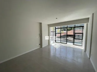 Sala Comercial à venda, 28m² no Centro, Nova Friburgo