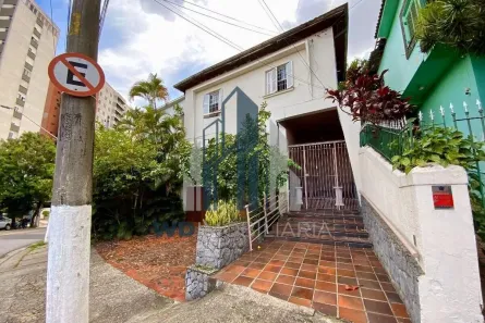 Casa com 3 Quartos para alugar, 280m² no Jardim das Bandeiras, São Paulo