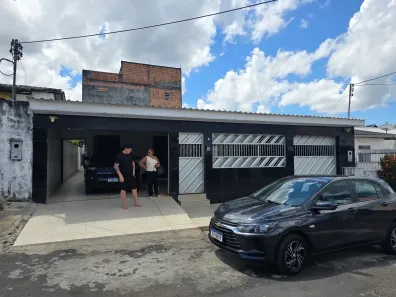 Casa com 3 Quartos à venda, 250m² no Lírio do Vale, Manaus
