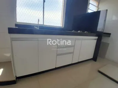 Apartamento com 2 Quartos para alugar, 43m² no Jardim Holanda, Uberlândia