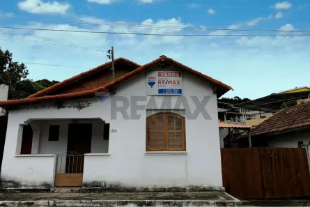 Casa com 4 Quartos à venda, 101m² no Centro, Chácara