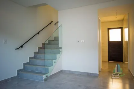 Casa de Condomínio com 2 Quartos à venda, 53m² no Antártica, Praia Grande