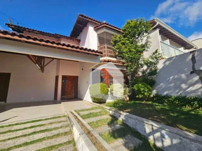 Casa com 3 Quartos para alugar, 260m² no Jardim Centenário, Poços de Caldas