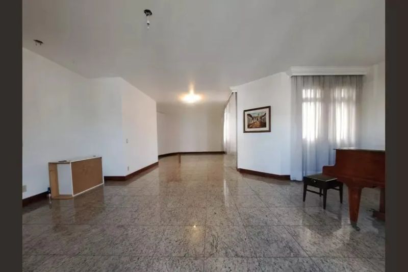 Apartamento com 4 quartos — Serra, Belo Horizonte