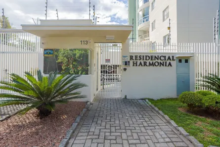 Apartamento com 3 Quartos para alugar, 140m² no Uberaba, Curitiba