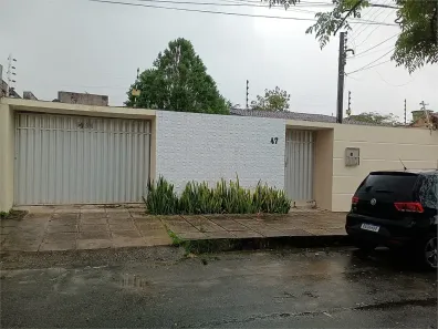 Casa com 3 Quartos à venda, 456m² no Jardim Petrópolis, Maceió