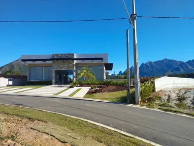 Lote/Terreno à venda, 275m² no Ermitage, Teresópolis