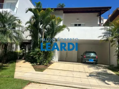 Casa de Condomínio com 3 Quartos à venda, 400m² no Arujá 5, Arujá