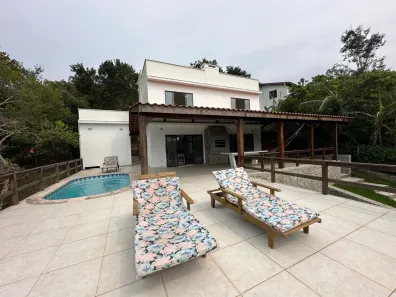 Casa com 2 Quartos à venda, 93m² no , Garopaba
