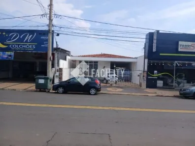Imóvel Comercial com 4 Quartos para alugar, 199m² no Taquaral, Campinas