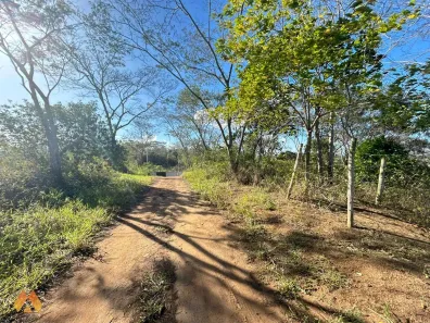 Lote/Terreno à venda, 1950m² no Vale Encantado, Macaé