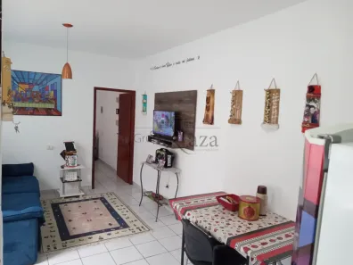 Casa com 2 Quartos à venda, 60m² no Parque Imperial, Jacareí