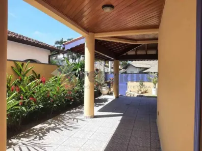 Sobrado com 4 Quartos à venda, 370m² no Praia do Arrastão, São Sebastião