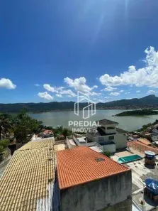 Casa com 3 Quartos à venda, 300m² no Piratininga, Niterói