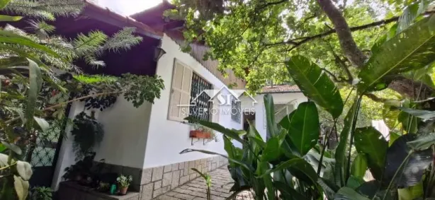Casa com 4 Quartos à venda, 190m² no Valparaíso, Petrópolis