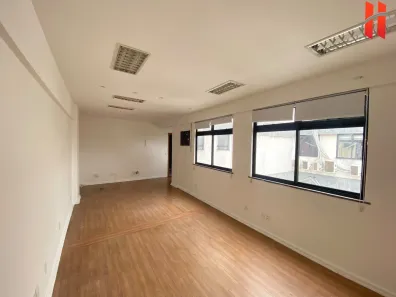Sala Comercial para alugar, 42m² no Jardim Vinte e Cinco de Agosto, Duque de Caxias