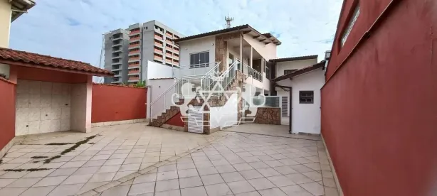 Casa com 6 Quartos à venda, 250m² no Jardim Britânia, Caraguatatuba
