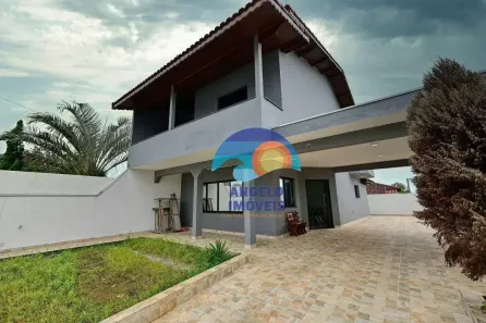 Sobrado com 4 Quartos à venda, 320m² no Centro, Peruíbe