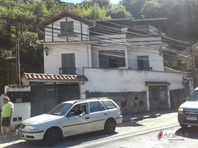 Casa com 5 Quartos à venda, 233m² no Centro, Petrópolis