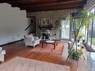 Casa com 4 Quartos à venda, 240m² no Quissama, Petrópolis