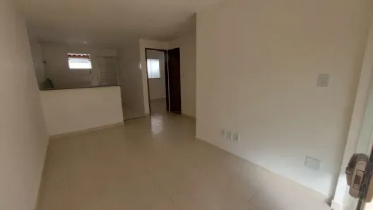 Casa de Condomínio com 2 Quartos à venda, 60m² no Ipitanga, Lauro de Freitas