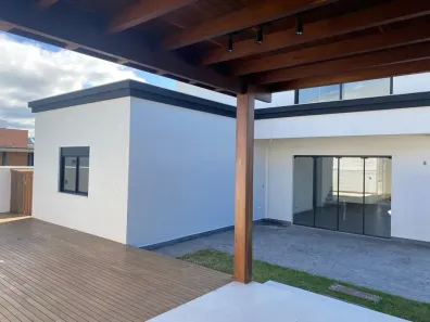Casa de Condomínio com 3 Quartos à venda, 200m² no Santa Regina, Camboriú