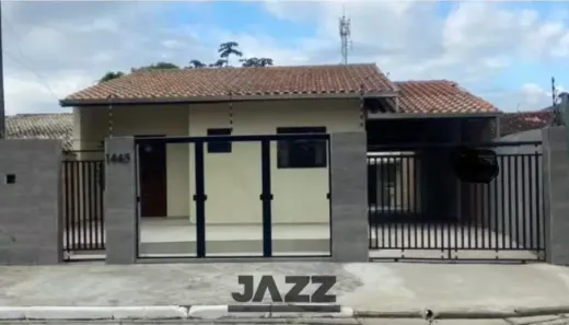 Casa com 3 Quartos à venda, 150m² no Jardim Casa Branca, Caraguatatuba