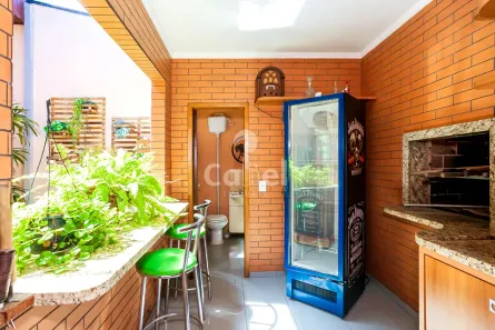 Casa com 4 Quartos à venda, 327m² no Boqueirão, Curitiba