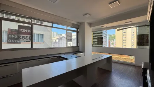 Sala Comercial à venda, 213m² no Centro, Florianópolis