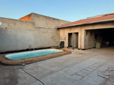 Casa com 5 Quartos à venda, 380m² no Jardinópolis, Jardinópolis