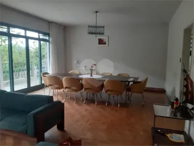 Sobrado com 3 Quartos à venda, 550m² no Horto Florestal, São Paulo