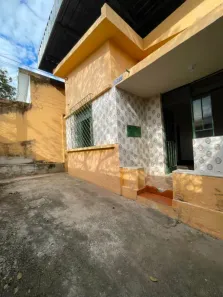 Casa com 4 Quartos para alugar, 229m² no Santo André, Belo Horizonte