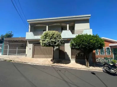 Sobrado com 3 Quartos à venda, 261m² no Jardim Nossa Senhora Aparecida, São Carlos
