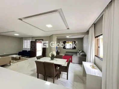 Casa com 3 Quartos à venda, 230m² no Barcelona Park, Montes Claros
