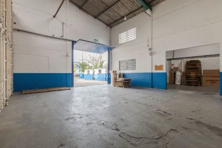Prédio Comercial à venda, 300m² no Niterói, Canoas
