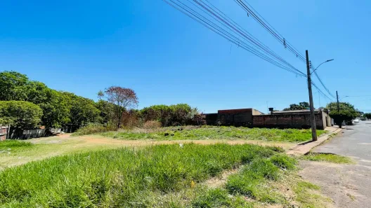 Lote/Terreno à venda, 2500m² no Lagoinha, Uberlândia