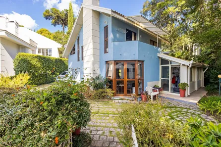 Casa de Condomínio com 3 Quartos à venda, 290m² no São João, Curitiba