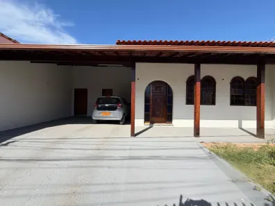 Casa com 3 Quartos à venda, 253m² no Santa Amélia, Belo Horizonte