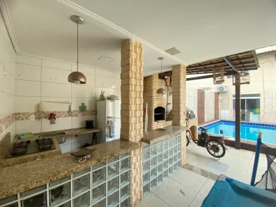 Casa de Condomínio com 4 Quartos à venda, 274m² no Bangu, Rio de Janeiro